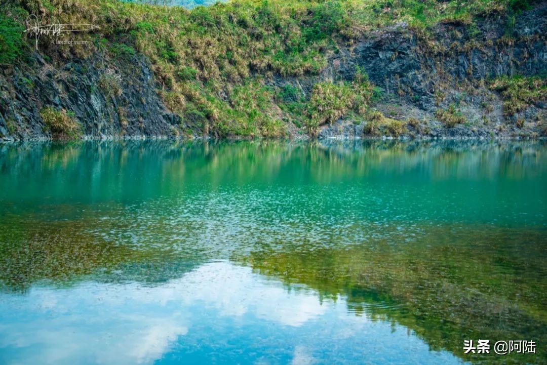 生活不仅有远方和苟且，还有“三蹦子”和矿坑，坐标杭州