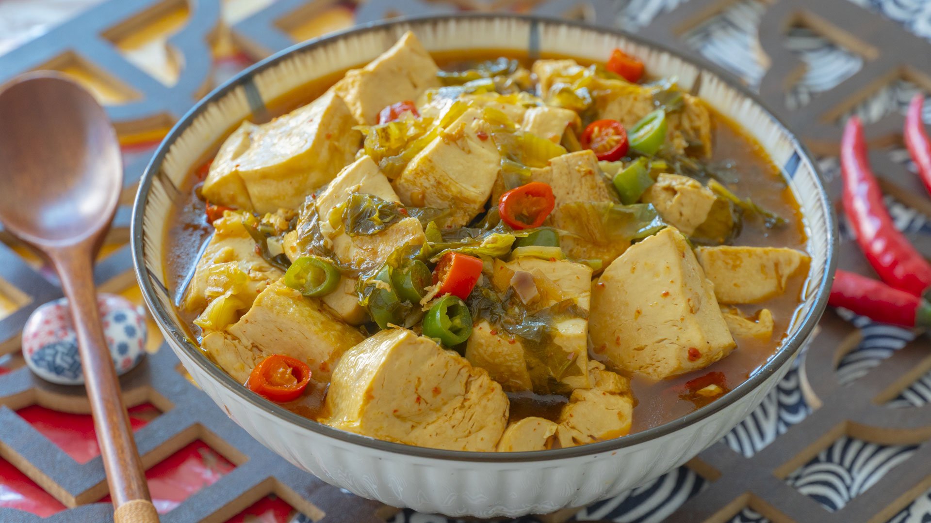 酸菜好吃不发臭的做法,酸菜鲜做的酸菜怎样吃才能更安全