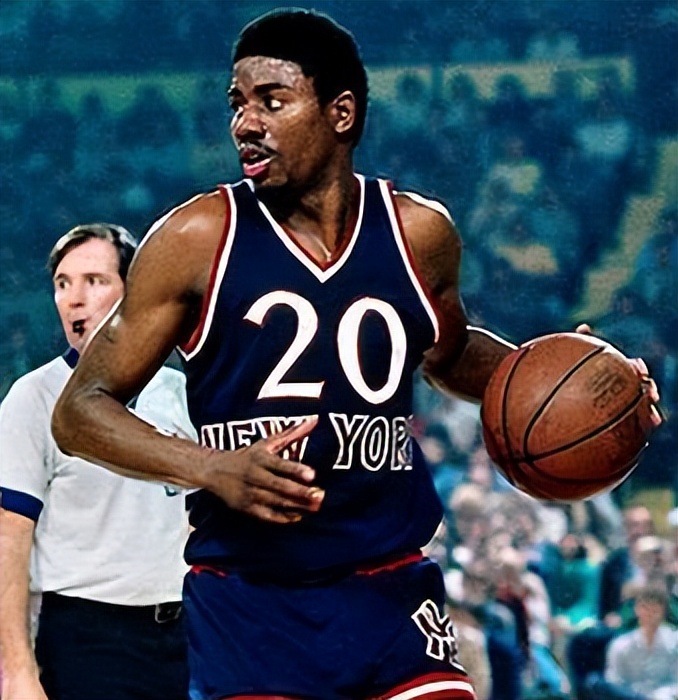 大鸟伯德单场8分,大鸟伯德时期三巨头