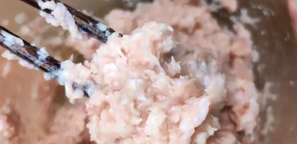 一斤4块钱，维c含量远超梨，浑身都是宝，一盘胜过10副药