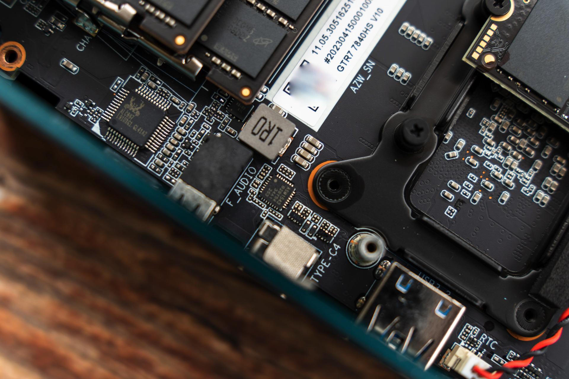 amd锐龙77840hs迷你主机拆解,amd7840h迷你主机显卡测评