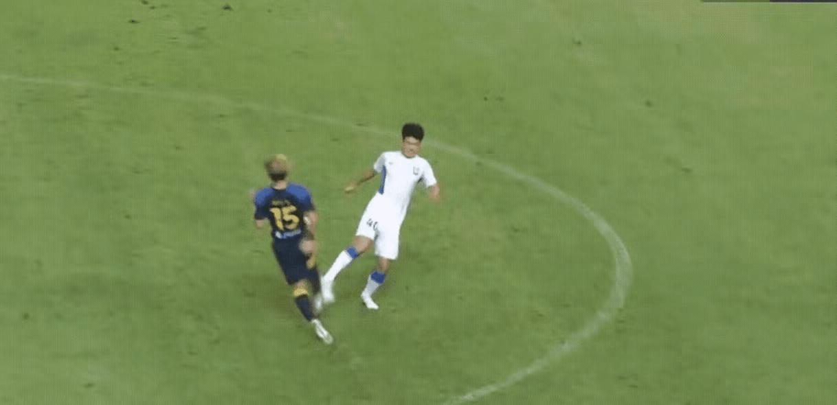 李玮峰接手广州城第一场就赢了，真正的一场赢球，居然有杂音