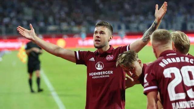 8月德乙雷根斯堡对沙尔克04,德乙8场足球赛事解析