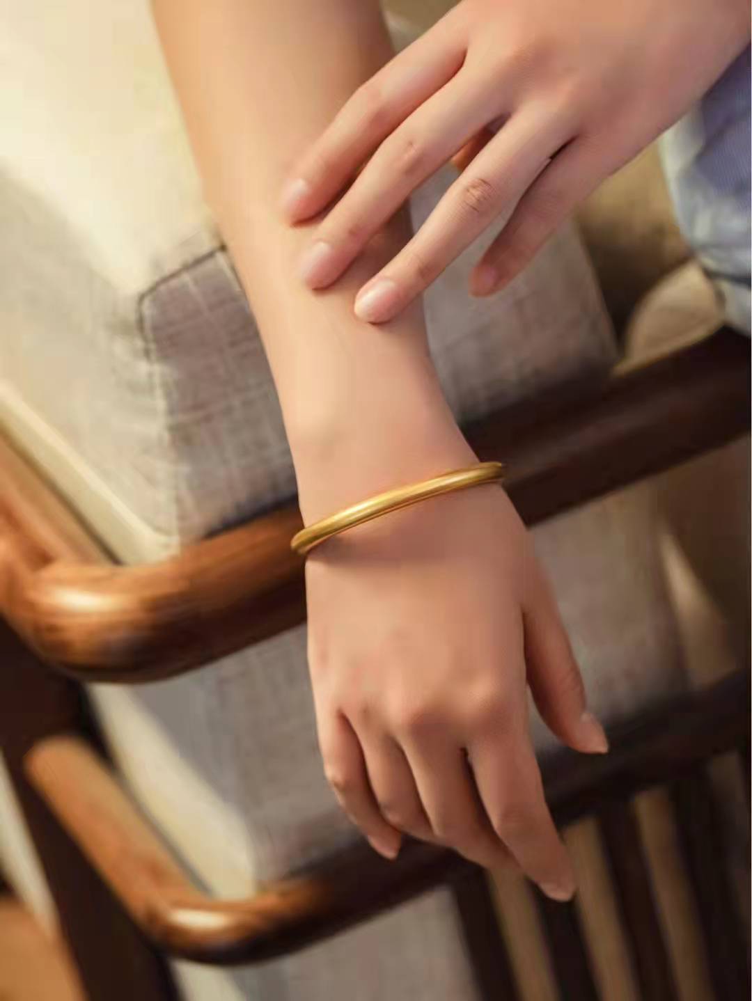 古法黄金手镯35克和40克区别大吗,40克古法金手镯价钱是多少