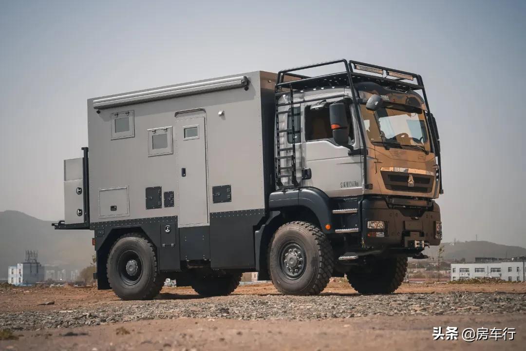 13万b型房车有几款可选,大通旅行家v90房车2021年