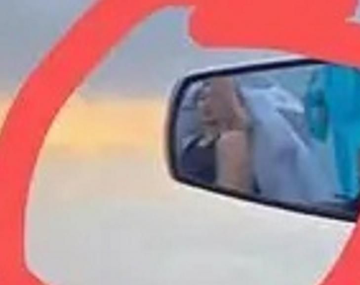 曝蔡徐坤一夜情致女方怀孕堕胎,曝蔡徐坤和蔡母曾被传唤