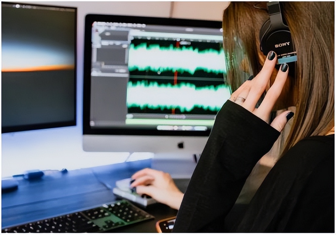 哄睡行业成色情温床？大量年轻人为追求“颅内高潮”，正沉迷其中