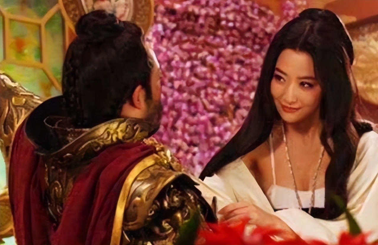 被鲁迅讽刺，都是女人的错，夏姬到底做了什么乱了春秋时期多国