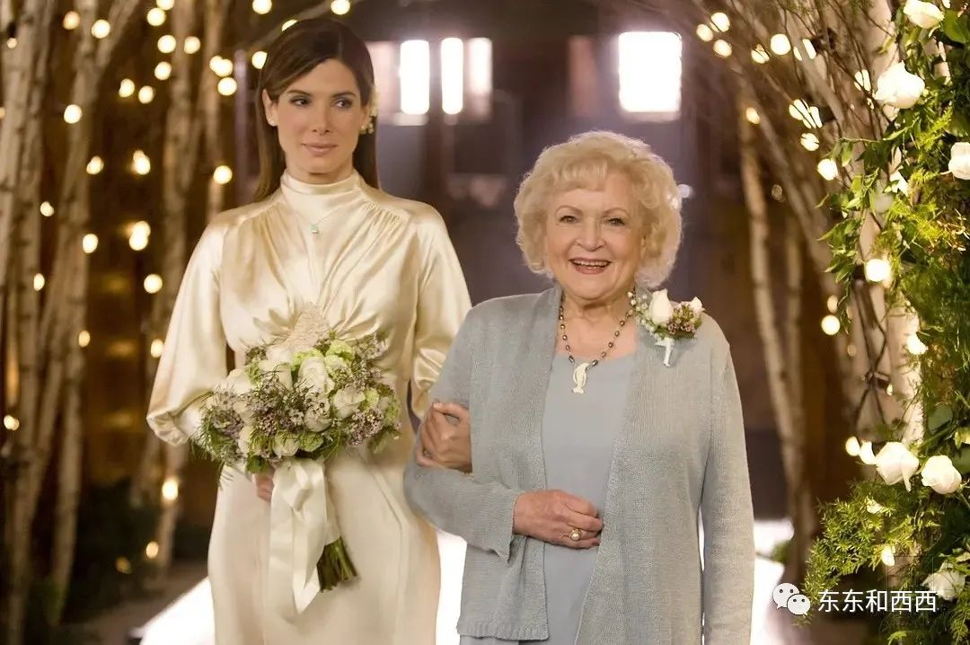 一辈子吸气收腹活到99，老奶奶迷倒全美还撩男朋友