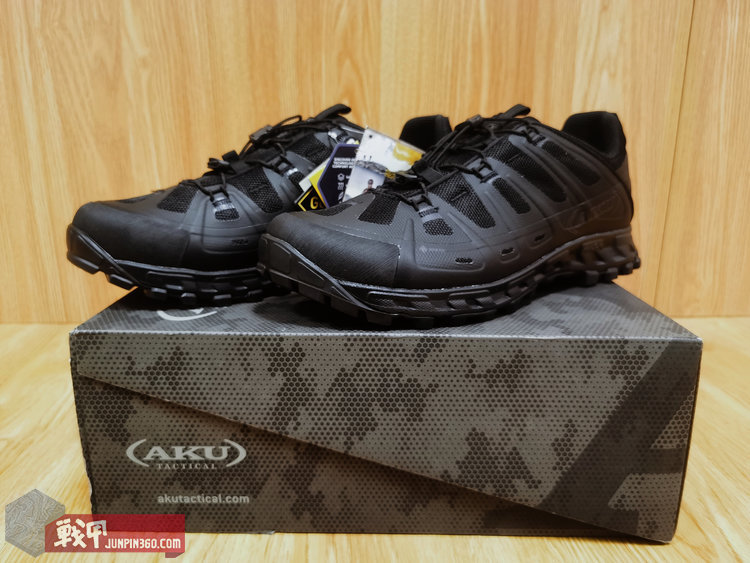 空降到“大秦”上空的萨瓦迪卡