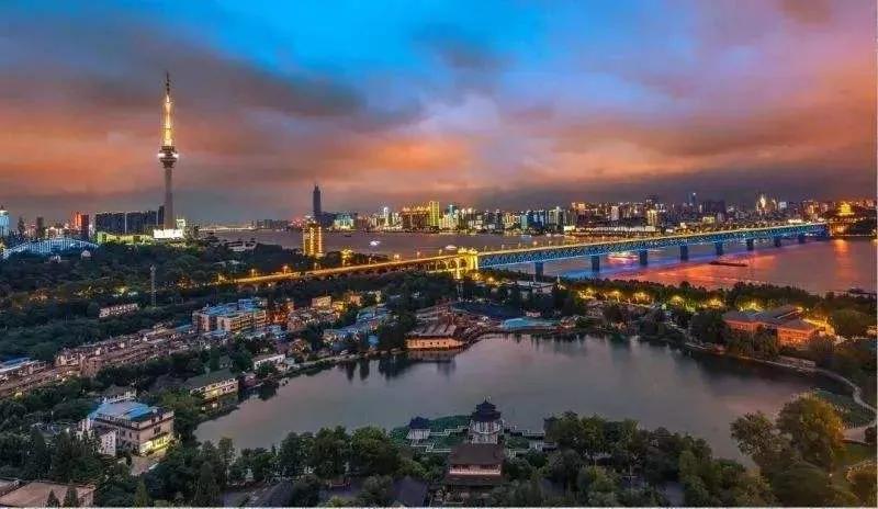 武汉这个冬天不再寒冷,武汉冬天火炉城市