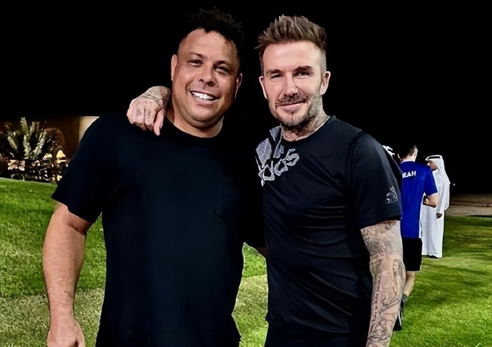 比尔盖茨和贝克汉姆,贝克汉姆和盖茨合影