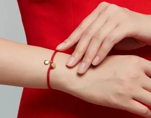 解铃还须系铃人中系读音,解铃还须系铃人出自哪本书