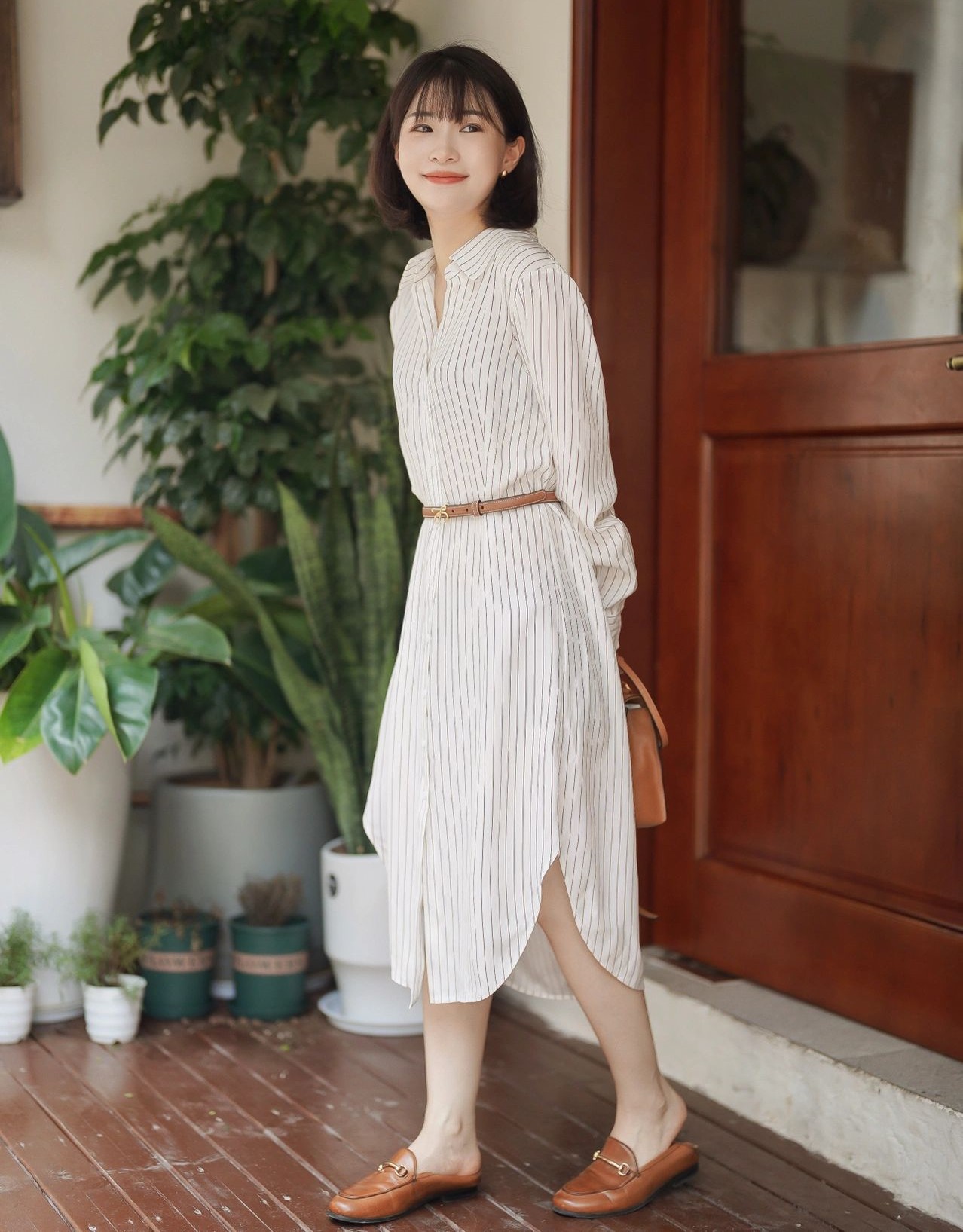 今年超流行的一款气质百搭直筒裙,直筒裙连衣裙气质高级感洋气