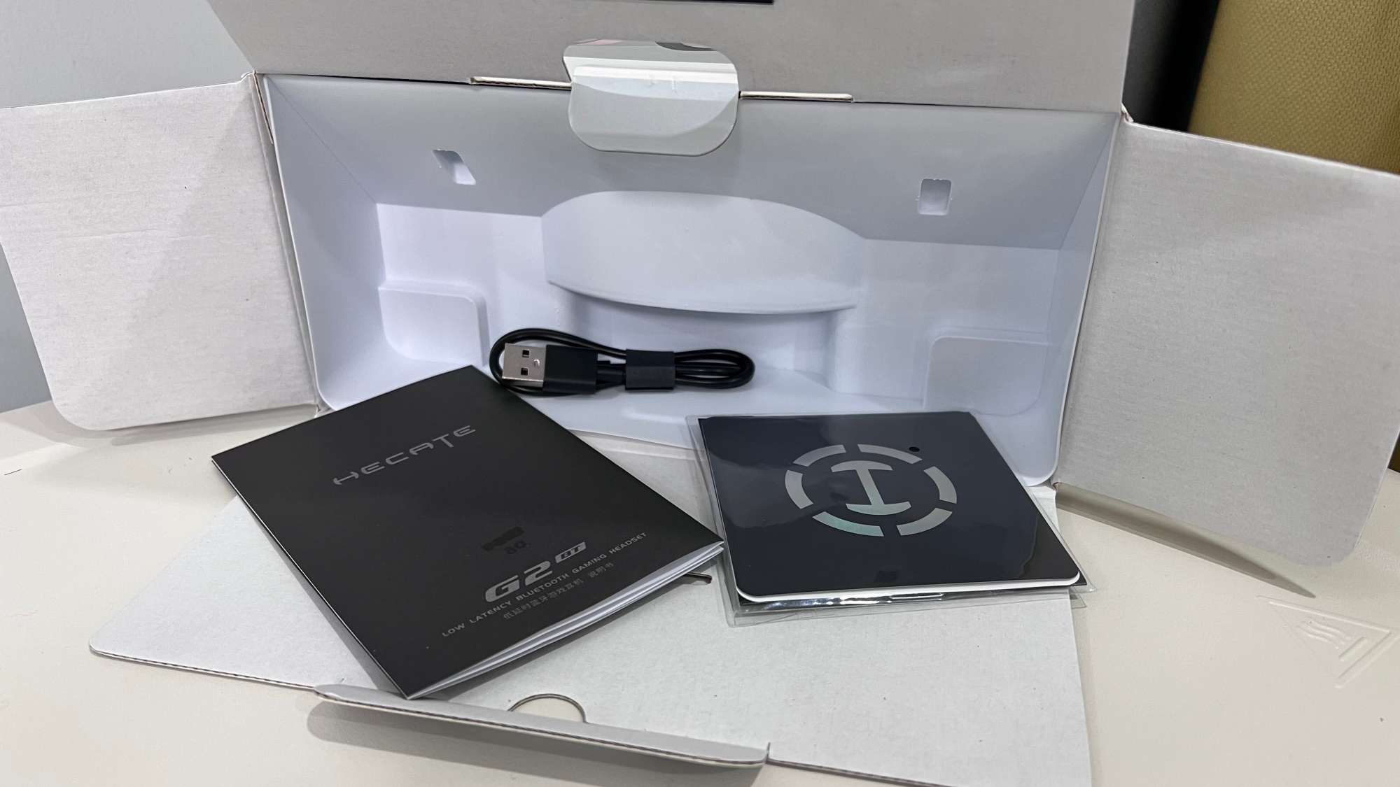 漫步者g2专业版夹头,漫步者g2会夹头吗