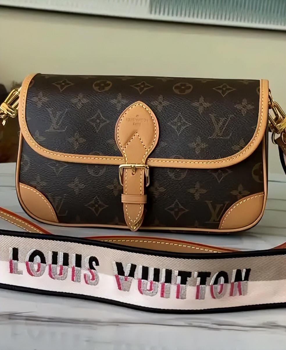 lv小法棍怎么鉴定真假,奢侈品鉴定包包真假gucci