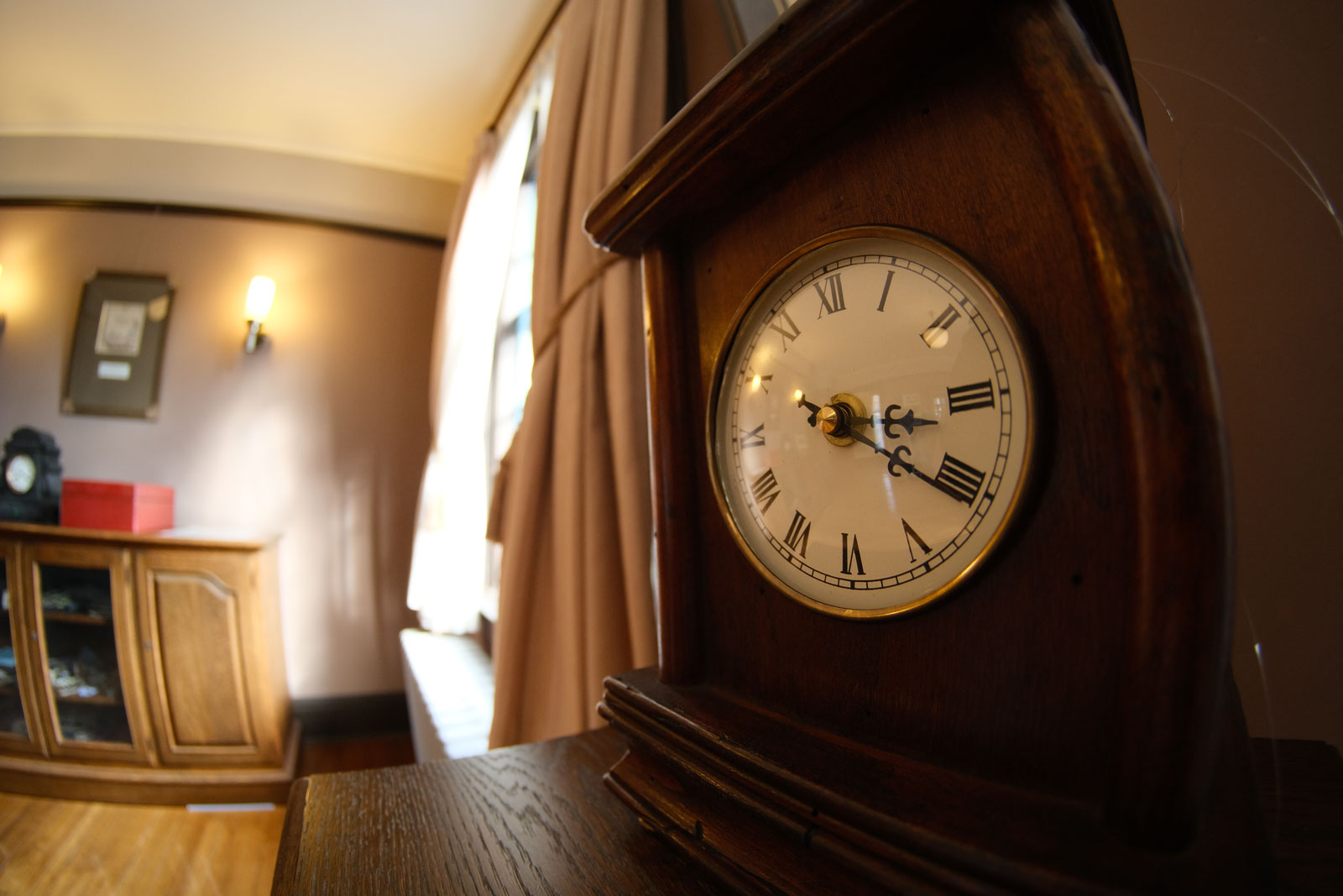 图丽鱼眼镜头,图丽24-40镜头画质好不好