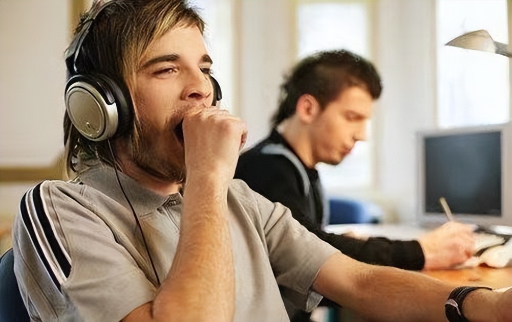 腰疼就是肾虚？医生提醒：还有这4种因素，先别着急吃药