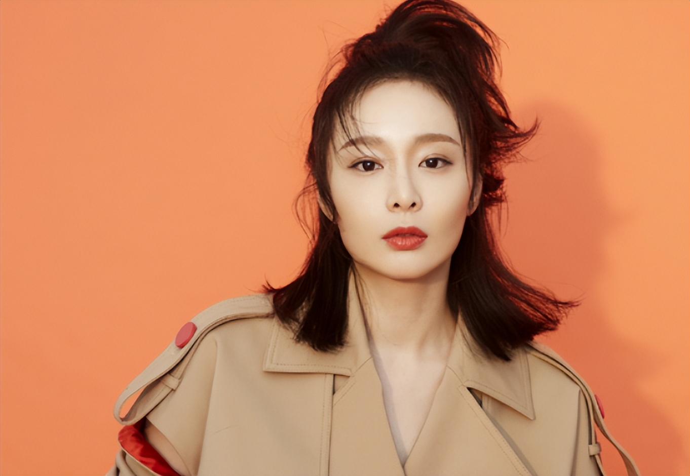 大嫂高叶刚翻红,大嫂高叶成名