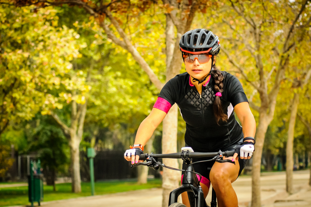 骑行公路自行车坐垫硌屁股,自行车坐垫软加厚不硌屁股