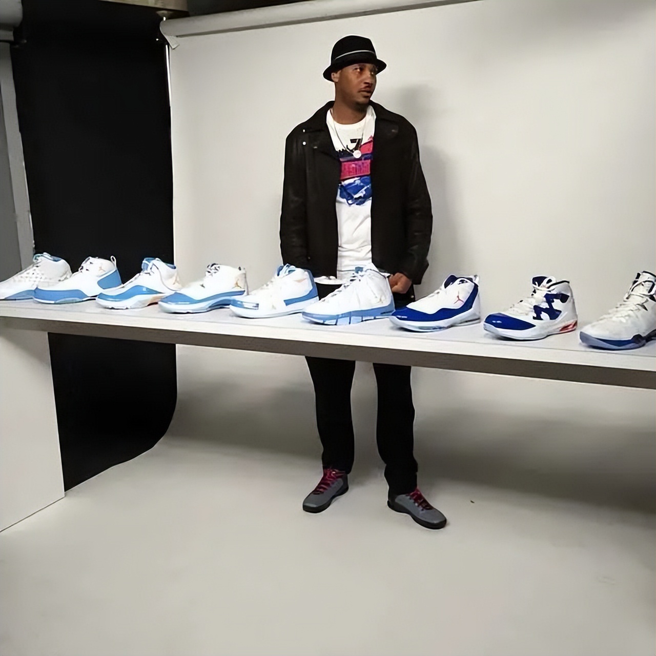 甜瓜安东尼签名鞋,安东尼生涯最高分穿的球鞋