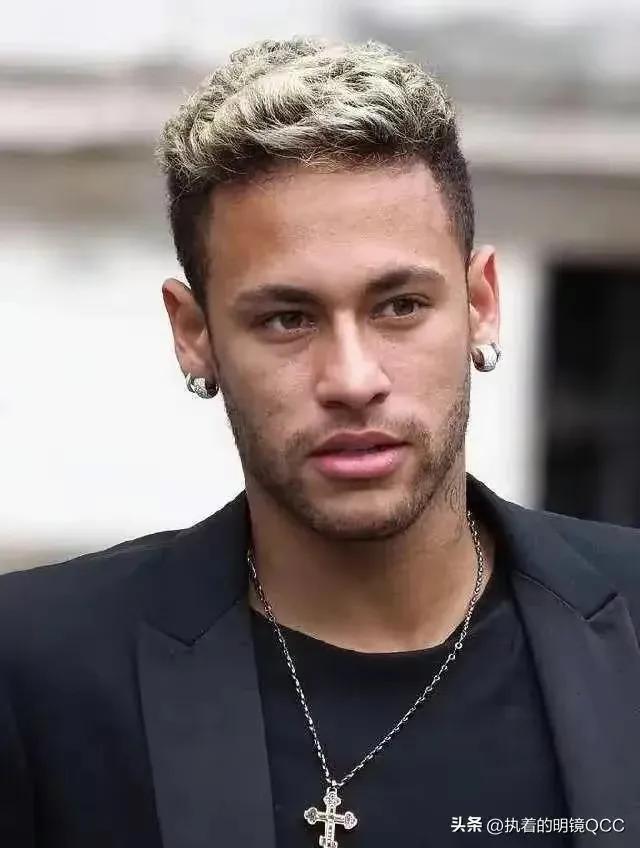 哪里可以看世界杯,我看世界杯足球比赛作文