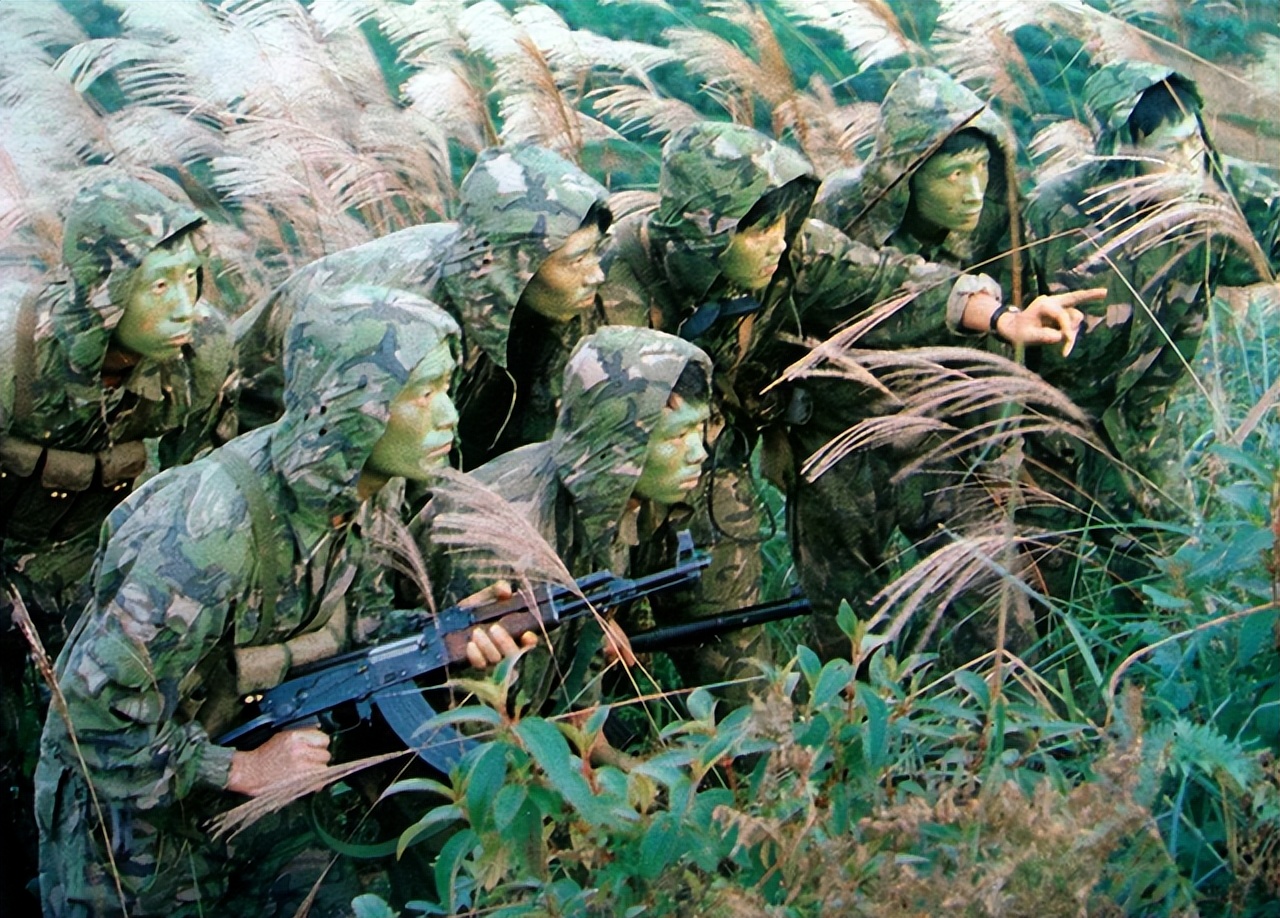 79年*世友许**用一个月击败越军，回国时满脸怒气，无人敢前去接机