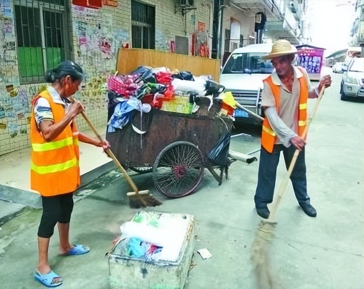 广东女环卫工人被举报,女环卫工被骚扰4年后续