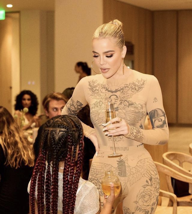 到底谁是卡戴珊家族中最富的女人,卡戴珊家族5个姐妹排名