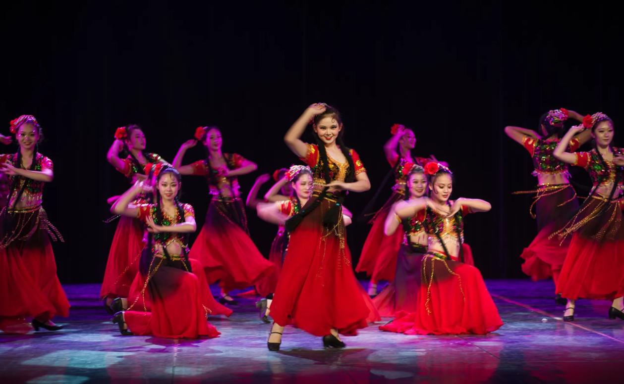 最美学生课间操,新疆学校民族特色课间操