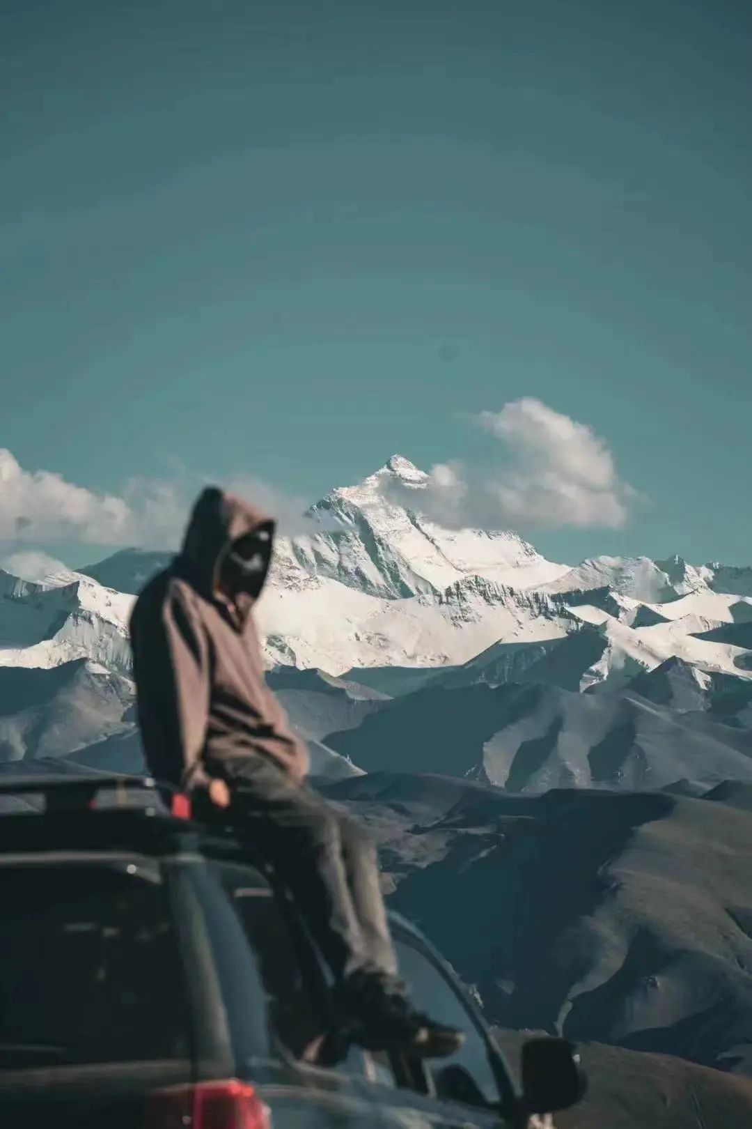 珠峰顶部发现微塑料,珠峰救回的刘群英