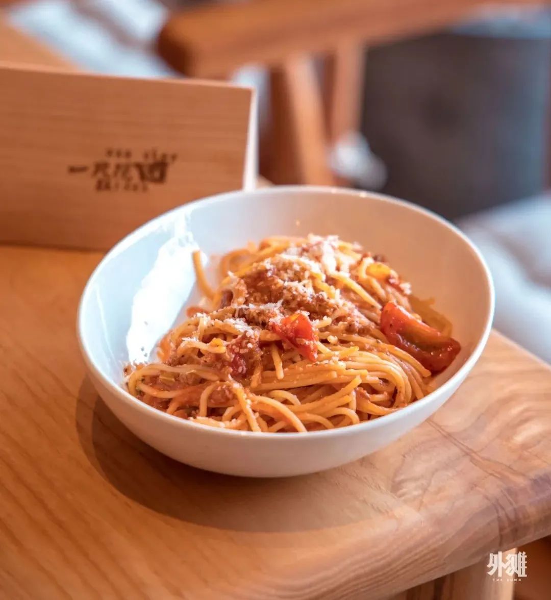 上海新晋热门打卡地，在红砖窑厂里喝咖啡、露营