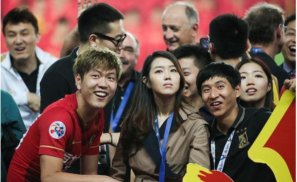 恒大传奇队长退役,2018恒大功勋队长退役