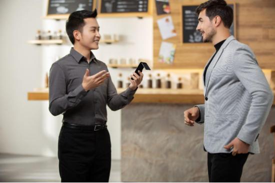 全语通翻译机,讯飞双屏翻译机的使用