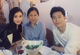 奚梦瑶：母凭子贵嫁豪门，与窦骁绯闻惹争议，她能否坐稳贵妃之路