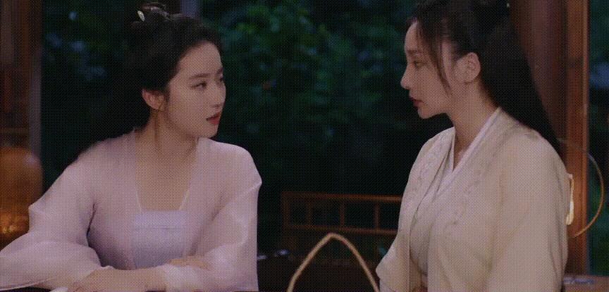 鞠婧祎杨幂迪丽热巴刘亦菲视频,杨幂演戏抿嘴小动作