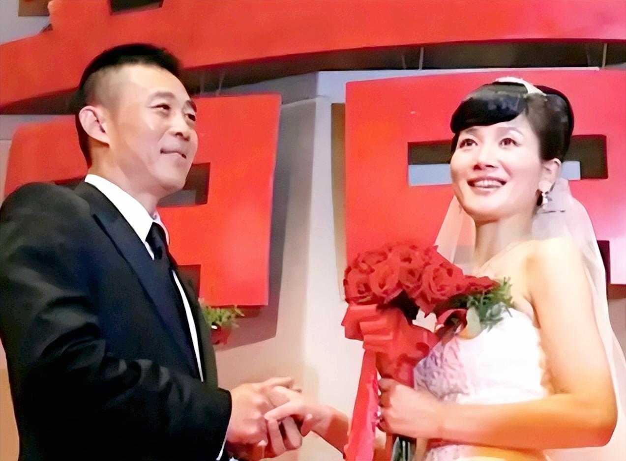 侯勇与沈蓉哪年离婚,沈蓉和侯勇离婚了吗