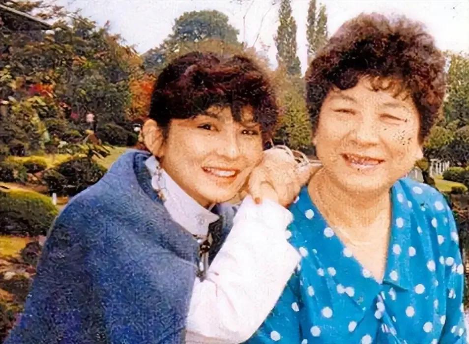 80年代港台最有名气的女歌星,90年代一位可爱的女歌星