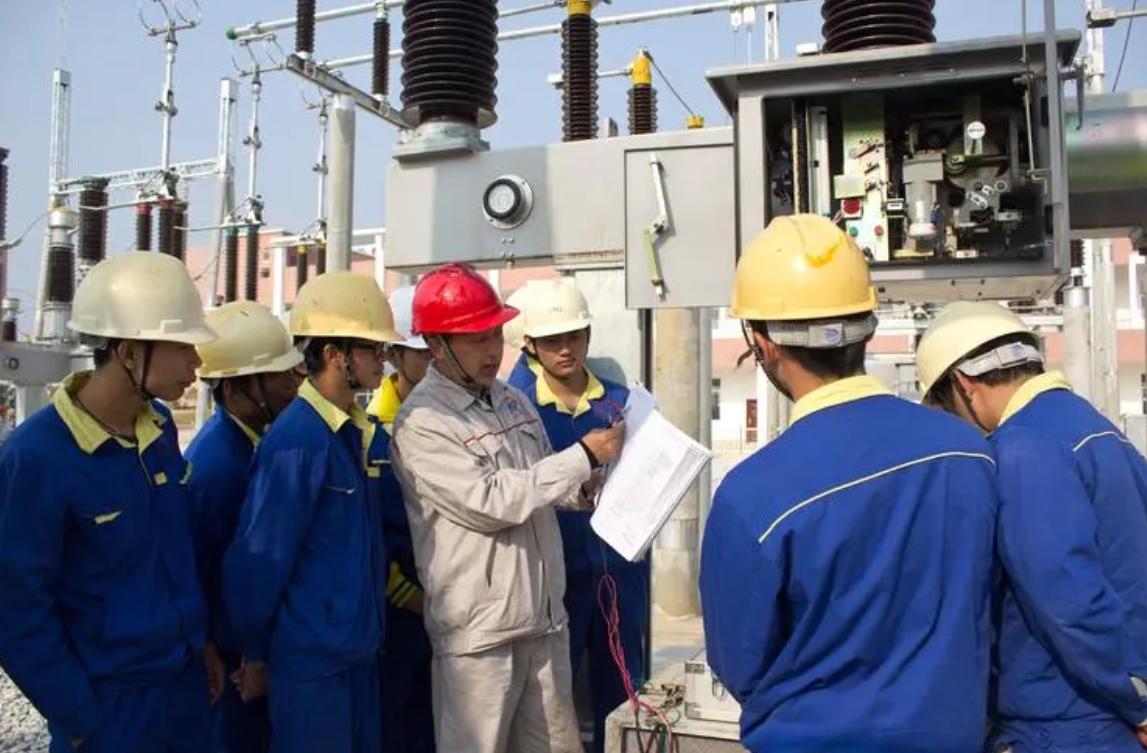 毕业就能拿到铁饭碗的专科院校,专科最吃香的铁饭碗专业