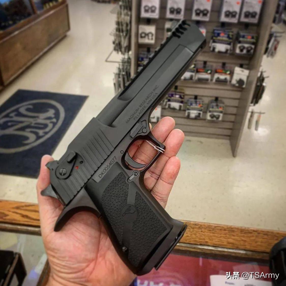 容弹量最大的沙漠之鹰手枪,大威力顶级手枪沙漠之鹰