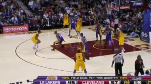 防守大闸最简单的方法,30秒教你防守小技巧