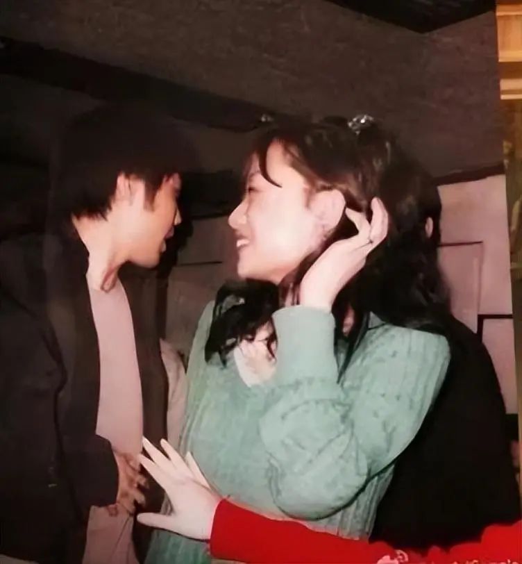 被富二代老公逼迫净身出户，放弃牛津成“最惨阔太”的她，太惨了