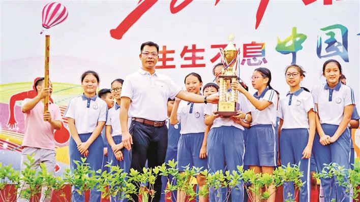 校园足球促进小学生身心健康发展,宝安区松岗第二小学