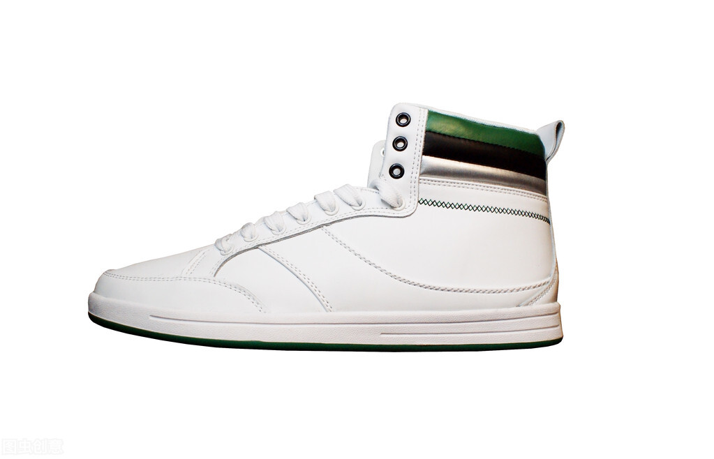 揭秘：NBA球星脚都多长，伊巴卡亮了