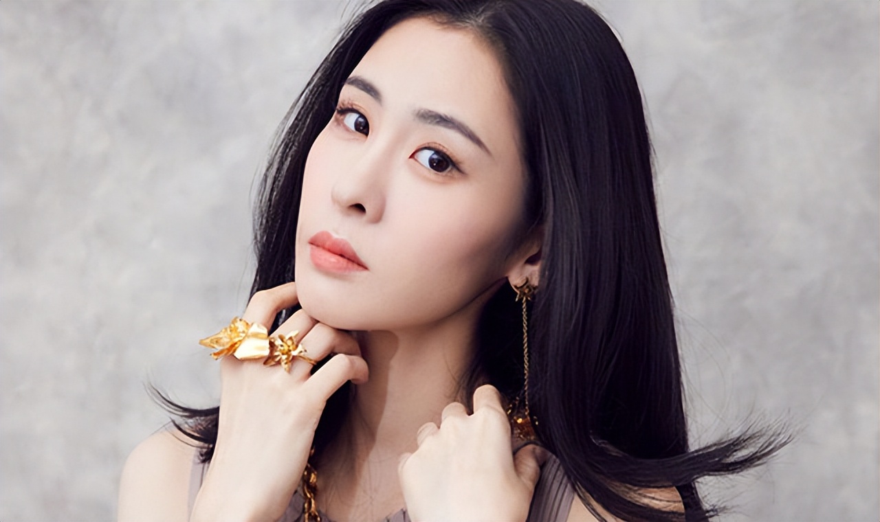 张碧晨曾经和华晨宇是什么关系,张碧晨个人资料华晨宇