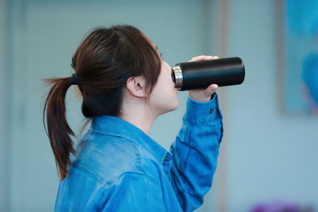 “宝娟嗓”“水泥鼻”“热得快”……用这些简单方法缓解新冠不适！