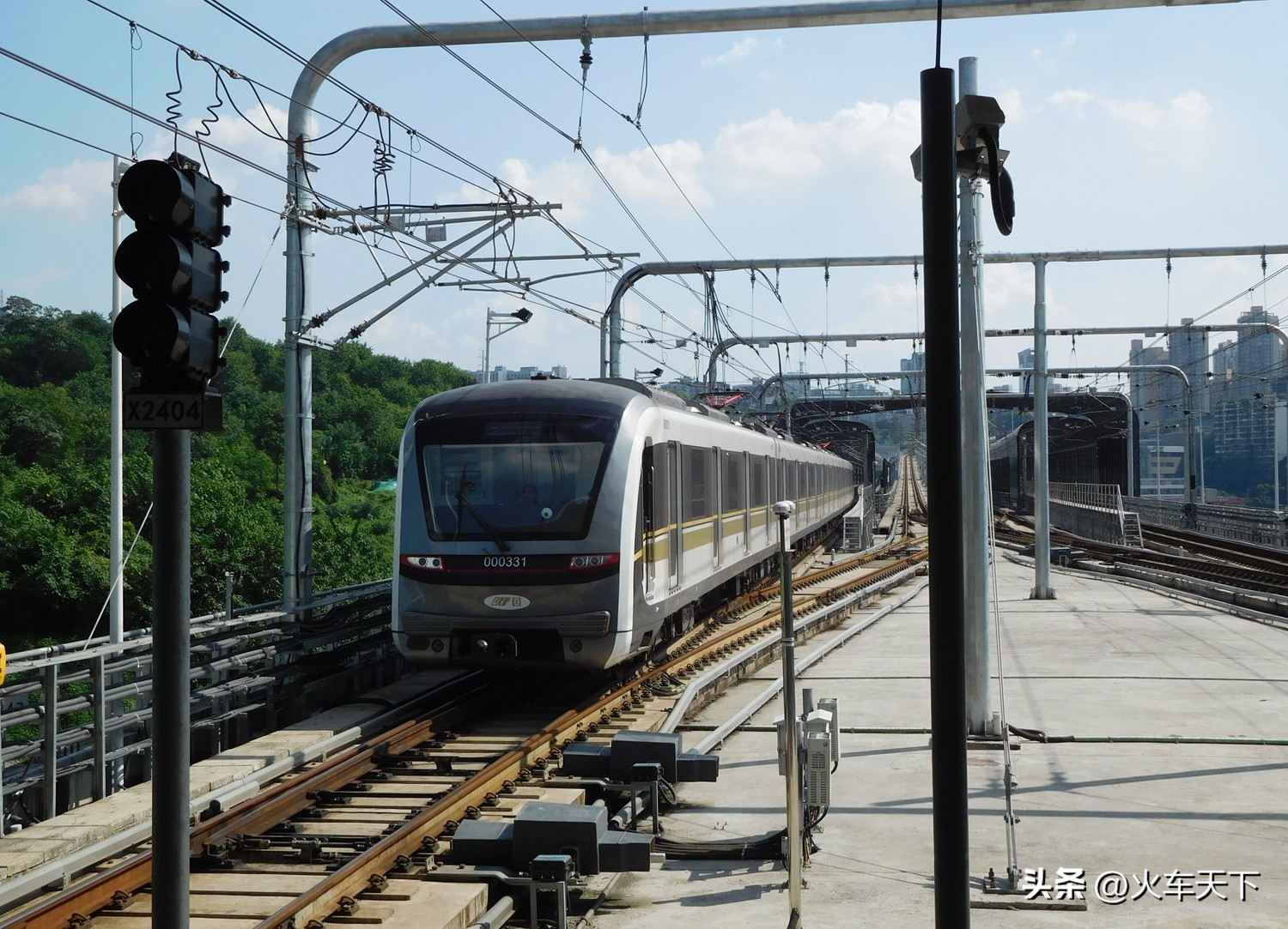 重庆轨道交通15号线两江影视城站,重庆目前开通的轨道交通线路