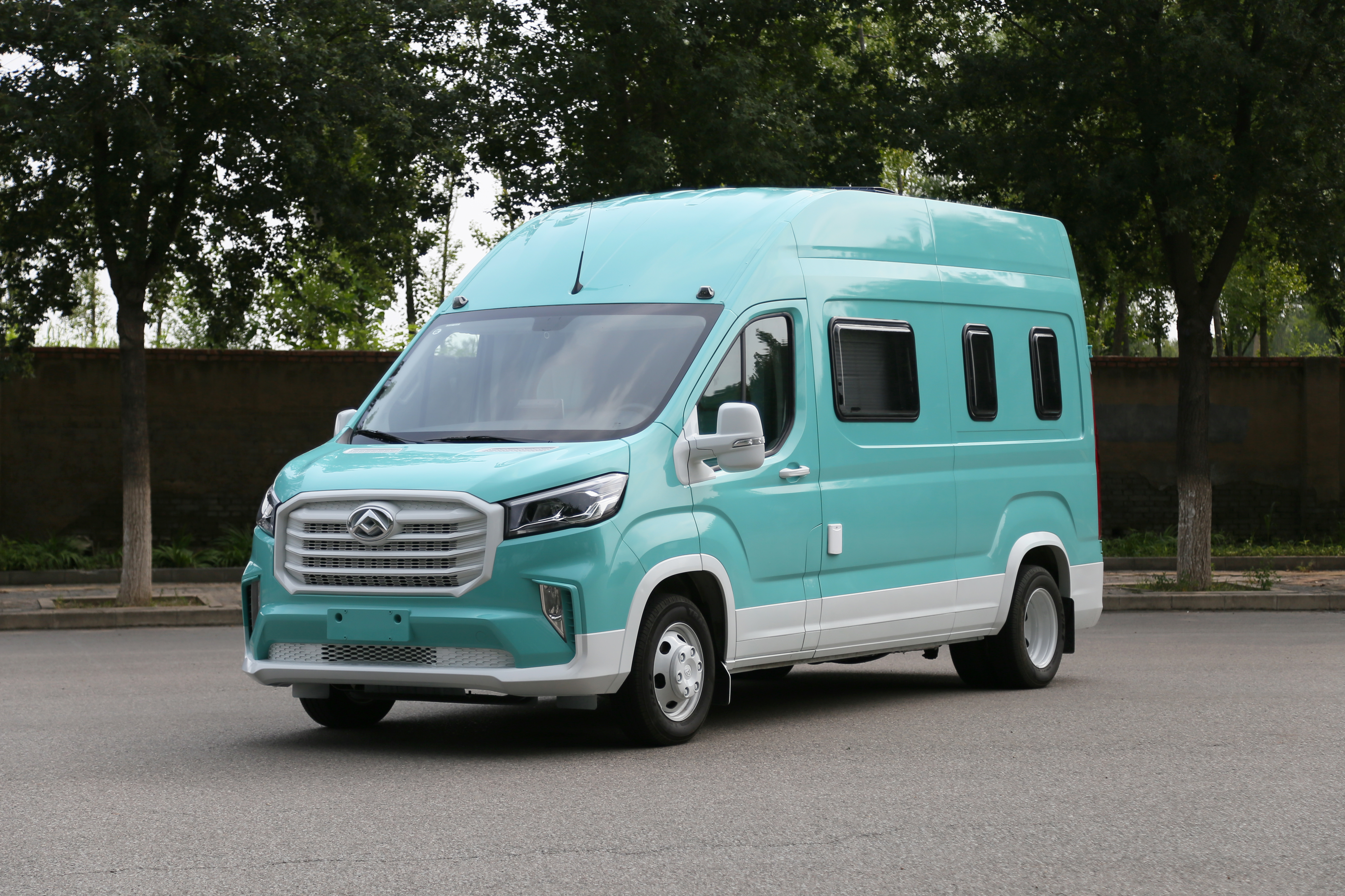 少花钱买好车,入门级房车首选大通b型房车