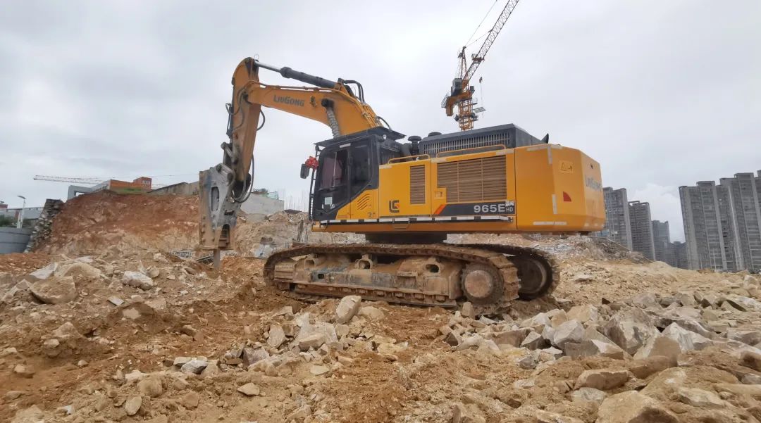 柳工965挖掘机国4,柳工965ehd一个月效益