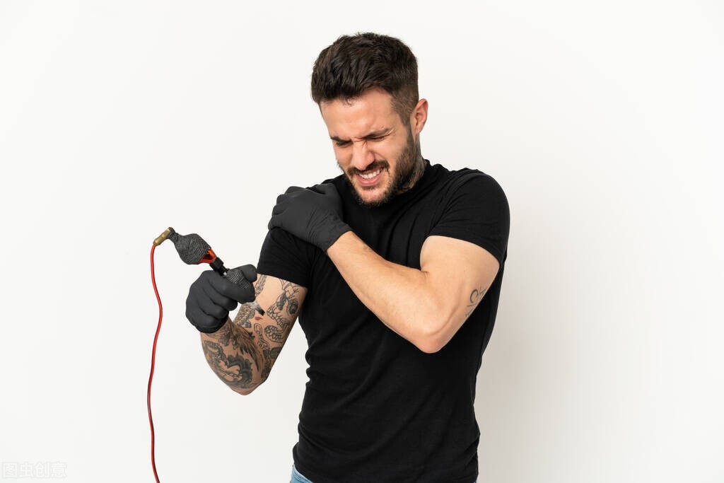 时不时感觉肌肉痛咋回事,肌肉一阵一阵抽痛是怎么回事